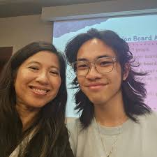 I had a fabulous time with the FSU Vietnamese Student Association at their  first meeting of the year! 🎉 We played games, made vision boards, and had  powerful conversations about representation and