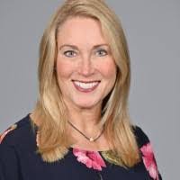 Lori Lange's Instagram, Twitter & Facebook