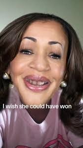 Sandra Falla's Instagram, Twitter & Facebook