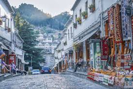 Ein gehimtipp für ihren urlaub 2019 wäre urlaub in albanien zum günstigen preis bei ihren spezialist für reisen & urlaub. Einreisebestimmungen Albanien Corona Weg De Reisemagazin