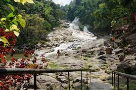 The lake is near the luscious rainforests and limestone caves including taman negara. 5 Delightful Waterfalls Within An Hour Of Kl Expatgo