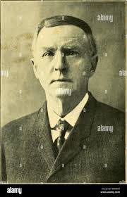 Rosa Hensley's Instagram, Twitter & Facebook