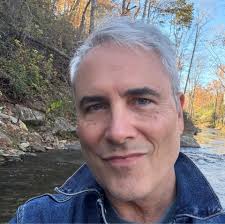 I really think the only man who was "good" to her all of her life was Mr.  Glenn Ford ! This is a rare color photograph