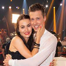 Eliminated 6th on april 3, 2020. Let S Dance Stars Renata Valentin Lusin Streit In Der Beziehung Beim Training Fur Turniere Fliegen Manchmal Die Fetzen Bunte De