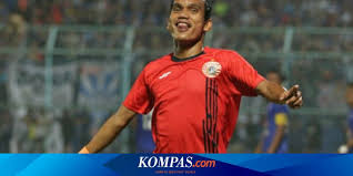 Age:28 years (26 january 1992). Lelang Jersey Dan Sepatu Riko Simanjuntak Persija Raup Rp 5 1 Juta