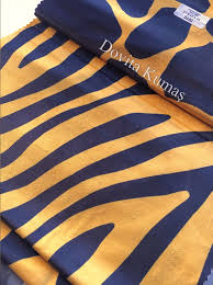 Sari Zebra Desen Safari Kartela Dosemelik Kumaslar Kumas Desenler