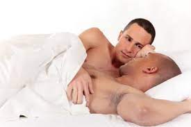 Leider schwule manner im bett glauben ganz schön viele menschen, dass guter sex irgendwie von alleine funktionieren muss. So Verfuhren Sie Als Mann Einen Anderen Mann Markt De