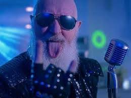 Jane Wayne's Instagram, Twitter & Facebook