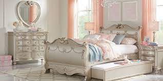 We hit rooms to go to check out the disney princess collection. Disney Princess Fairytale Silver 5 Pc Twin Sleigh Bedroom Rooms To Go