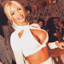 Ştim că loredana chivu este una dintre. Loredana Chivu Loredanachivuxo Twitter