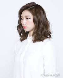 There are perm hairstyles that can be pulled off perfectly with shorter and longer haircuts alike. Image Result For Korean Perm Medium Length Curlshairstyles Digital Perm Short Hair Short Hair Waves Permed Hairstyles