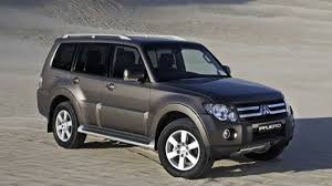 باجيرو ترتفع 350 ألف جنيه ارتفع السعر الرسمى للسيارة متسوبيشى موديل باجيرو الفئة الأعلى 350 ألف جنيه لتصل إلى 1 1 مليون جنيه Mitsubishi Pajero Mitsubishi Car