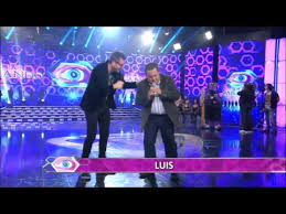 Showmatch es un programa de entretenimiento y humor argentino, presentado por marcelo tinelli, que comenzó a emitirse el 4 de abril de 2005 por canal 9, producido hasta 2017 por ideas del sur, siendo la continuidad de videomatch, también de la misma productora. Descargar Showmatch 2014 Showmatch Necesitaba Amor Y Ll