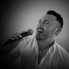 Christian Robles (@christianroblesmusic) • Instagram photos and videos