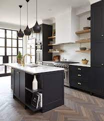 When selecting colour combinations for your cabinets that pair well with a black countertop, you're bound to come across a lot of options; 25 Trendy Contrasting Countertops For Your Kitchen Digsdigs