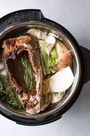 Add all ingredients to your instant pot and top with water making sure to cover everything with 1 inch of water. The Best Instant Pot Bone Broth Video Platings Pairings