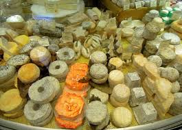 Fresh Cheeses At La Cloche A Fromage In Strasbourg Stuffed Mushrooms Cheese French Cheese