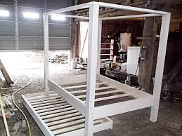 It's an amazing project idea all in all. Diy Twin Pallet Wood Canopy Bed 101 Pallets
