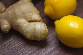 Pois chiches, pulpe de jus (ananas, poivrons jaunes, gingembre, curcuma) grains de lin, pois, wakamé, kelp, mélange de jus de citron et vinaigre, mélange de tocophérols (source naturelle de vitamin e). Jus Brule Graisse Ananas Citron Gingembre Abidjan Groove