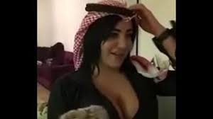 رقص سعودية سكسي زوجة سعودية تثير زوجها في ليلة حمرا فيلم عربي Xxx