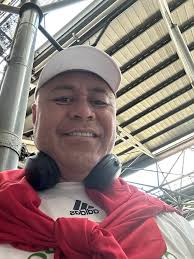 Catching a train from Leeds to London. Good morning