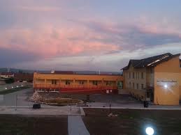 Aici la barabant se vorbeste de noi, noi am facut si noi o sa facem in continuare. Asezamantul Pt Persoane Varstnice Sfantul Andrei Camin Alba Iulia