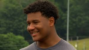 Jefferson Co. senior, Tennessee commit Nic Moore has tools to excel at  center