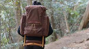 これがほしかった 海外ギアレビュー 02 木製フレームの曲線に魅せられるヴィンテージバックパック ヴィンテージバックパック バックパック バックパックギア