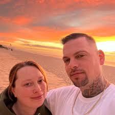 Mustard algae in the bottom of my above ground pool😩😩 PLEASE HELP😩