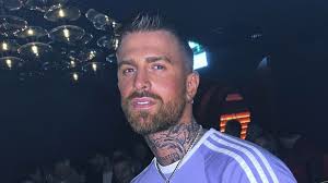 Kein liebesvolles Wiedersehen: Nach Sam Dylans “IBES”-Aus knallt es. So  fies wettert Rafi Rachek gegen seinen Freund!