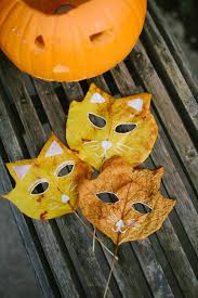 Maybe you would like to learn more about one of these? Diy Tiermasken Aus Herbstlichen Blattern Fraulein K Sagt Ja