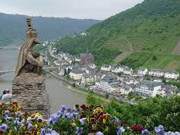The castle sits on the top of the hill, surrounded by vineyards and offering breathtaking views of the mosel river. German Castles Cruises Boars In Cochem Germany The Boston Globe