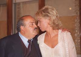 Nella mia vita ho immaginato di tutto, persino di dimagrire: Maurizio Costanzo Nozze D Argento Con Maria De Filippi 25 Anni D Amore Corriere It