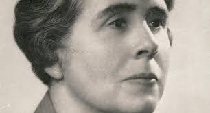 Elizabeth Seifert's Instagram, Twitter & Facebook