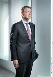 Deutsche bank ag este cea mai mare banca particulara din germania si una dintre cele mai importante institutii. Deutsche Bank Chef Sewing Ich Darf Keine Rucksicht Nehmen