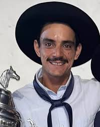 de jinetes y tropillas