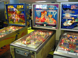 Colador de monedas de cinco duros cuando los recreativos todavía eran una realidad. Aquellos Salones Recreativos Program Bytes 48k