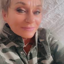 Lynda Haynes's Instagram, Twitter & Facebook