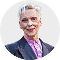 Oliver Bourne's Instagram, Twitter & Facebook