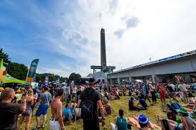 Une ambiance unique, familiale et une belle fête, avec du sens et autrement ! Ronquieres Festival L Habituel Bon Plan Des Familles Le Soir Plus