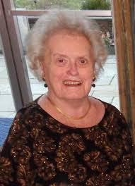 Ellen Moulton's Instagram, Twitter & Facebook