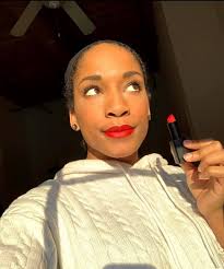 Tip: Look good when doing street challenges🤞 "This bottle can change your  life" but you look all messy & stuff Bathong