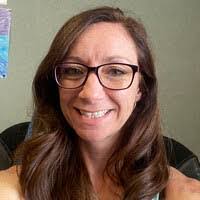 Deanna Shuler's Instagram, Twitter & Facebook