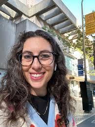 Rachel Metz's Instagram, Twitter & Facebook