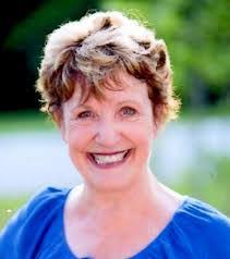 Carolyn Sabol's Instagram, Twitter & Facebook