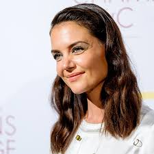 Fashion-Trend: Katie Holmes' durchsichtige Bluse sieht so edel aus