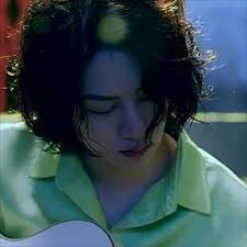 Scarlet Castro (@chileanELF)