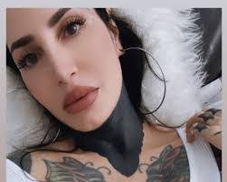 Danielle Roehrich's Instagram, Twitter & Facebook