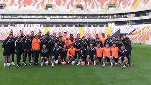 Adana'nın gençleri bize her zaman umut verdi. Adana Adanaspor Giresunspor Maci Hazirliklarini Surdurdu