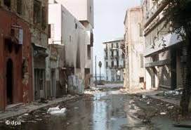 الحرب الأهلية حولت بيروت إلى مدينة أشباح Lebanon Beirut Lebanon Lebanese Civil War Historical Pictures